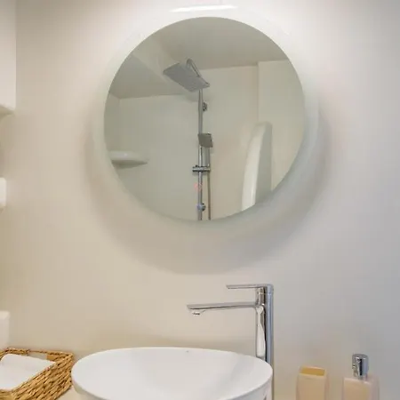 Ferienhaus Satsi's Cozy Casa-2 Min From The Beach&town *