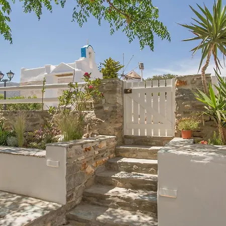 Satsi's Cozy Casa-2 Min From The Beach&town Ferienhaus Páros